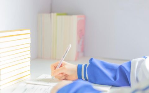 技校一年学费大概多少钱